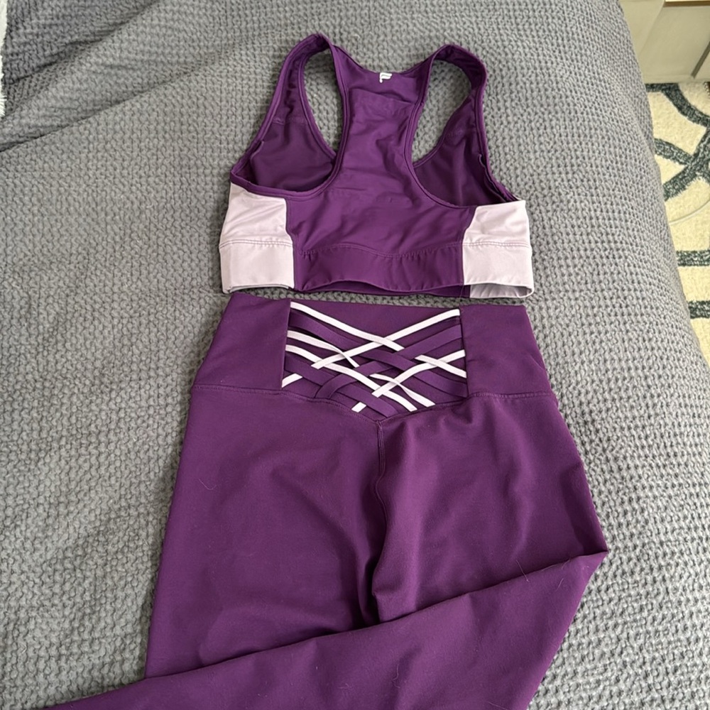 Fabletics powerhold set
